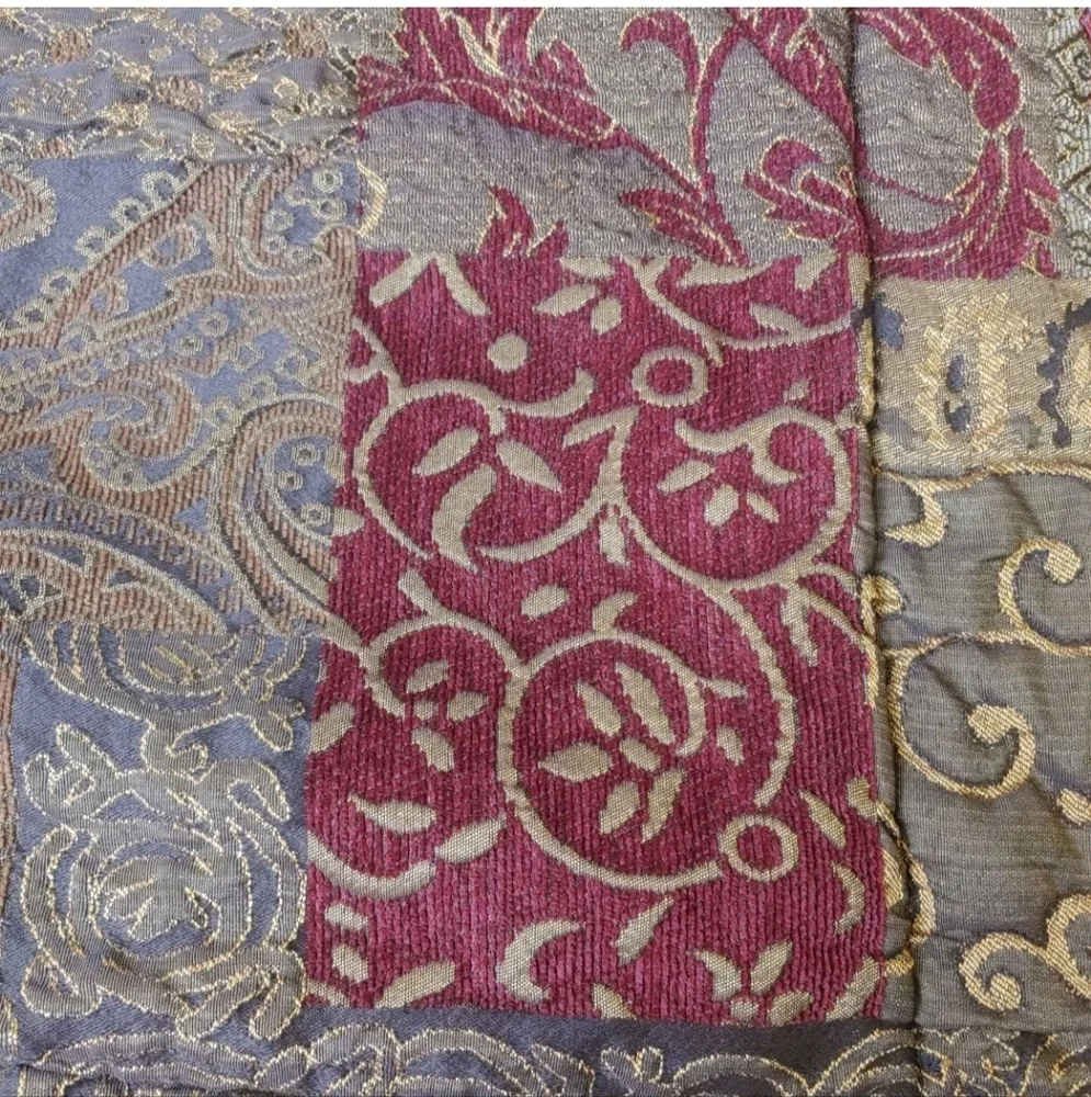 Croscill Patchwork Tapestry 2 King Pillow Shams Red Gold Jacaquard Textured Fall